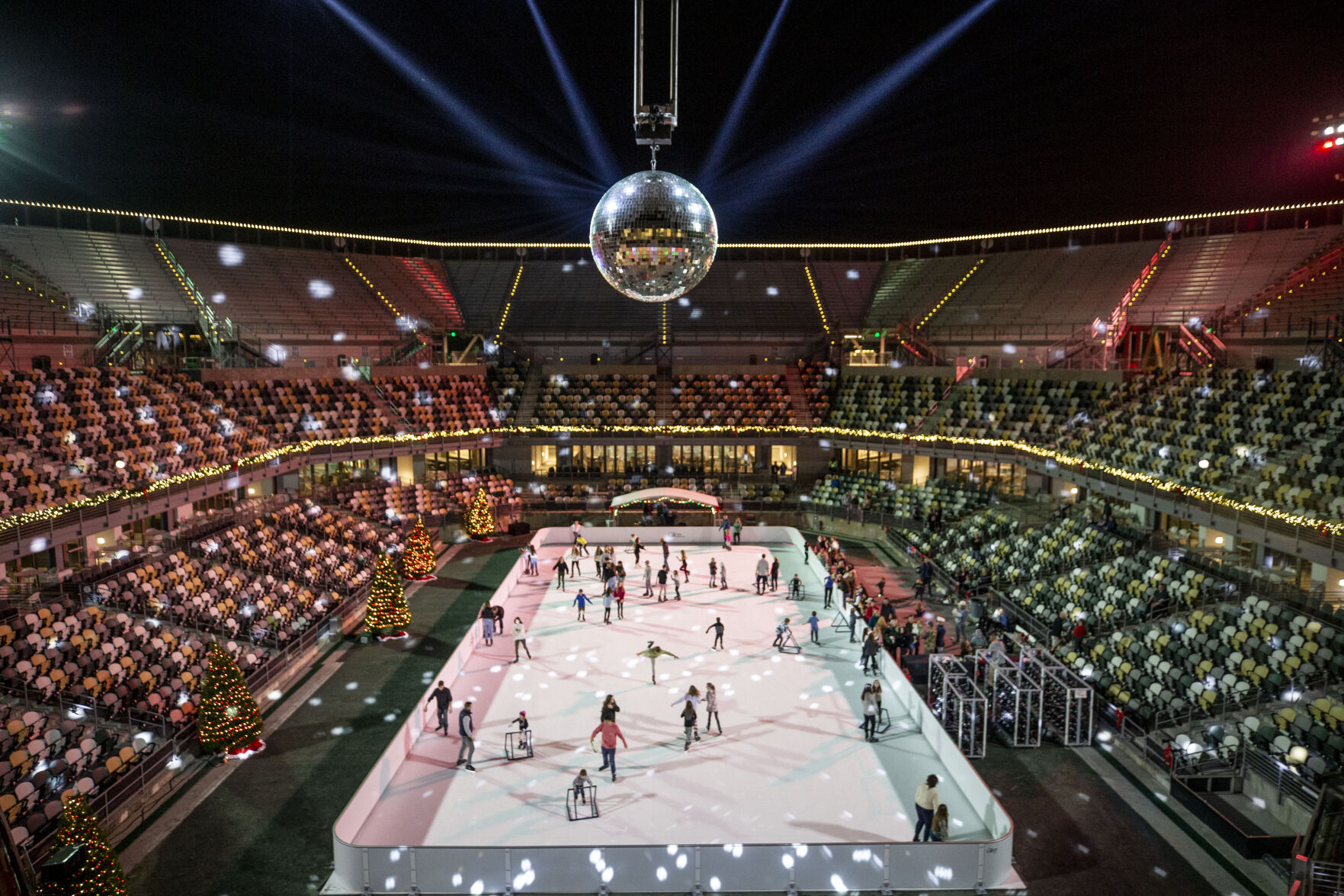 Credit One Ice Rink Girls Wide High Up.JPG